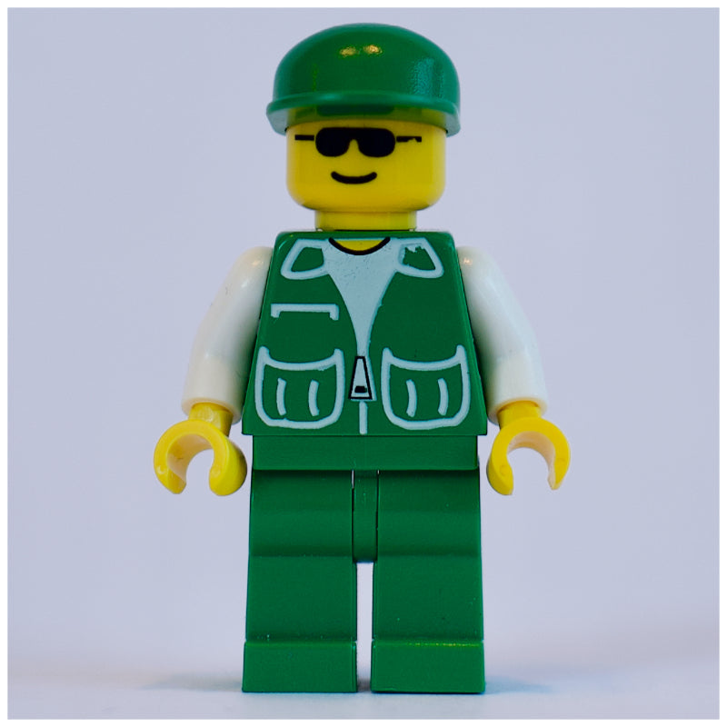 fig-000074 – Man, Green Jacket, Green Legs, Green Cap, Sunglasses