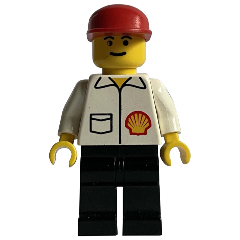 fig-000231 – Man, White Shirt with Shell Logo, Red Cap