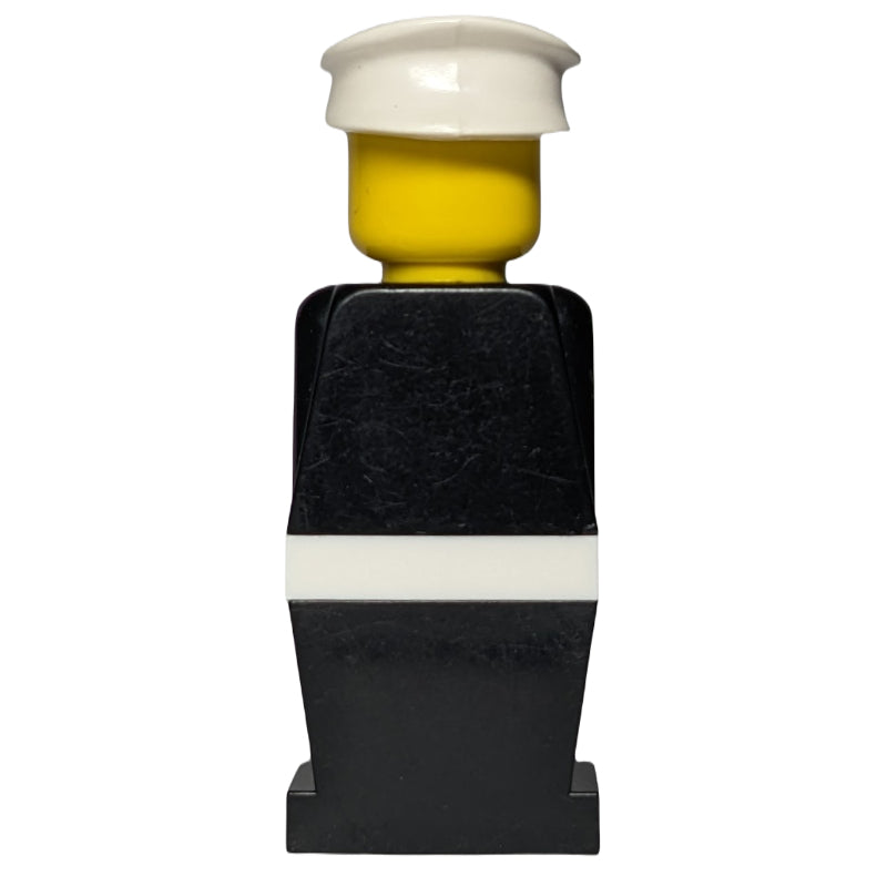 fig-000236 – LEGOLAND Police - Black, White Hat, White Belt