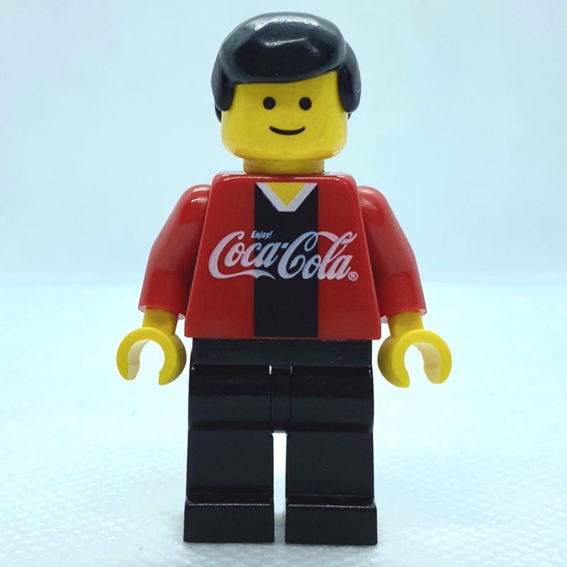 fig-000557 – Soccer Player Coca-Cola Forward 2