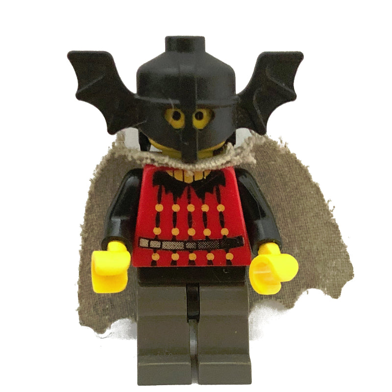 fig-000648 – Bat Lord (Fright Knights) - Cape