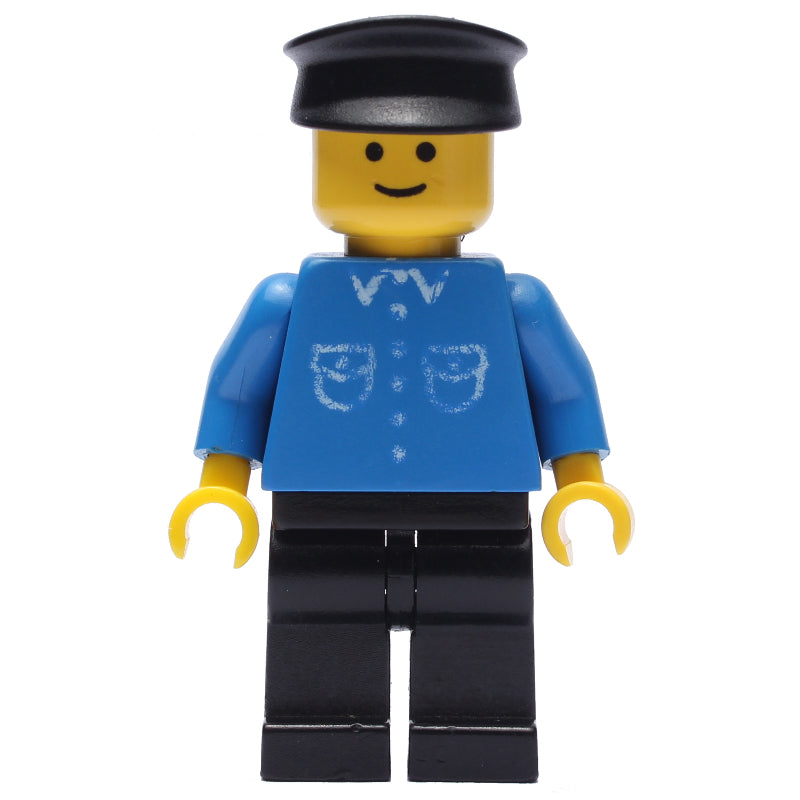 fig-000686 – Man, Blue Shirt with Buttons and Pockets, Black Legs, Black Hat