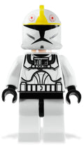 fig-000806 – Clone Pilot, Phase I Armor, Brown Eyes