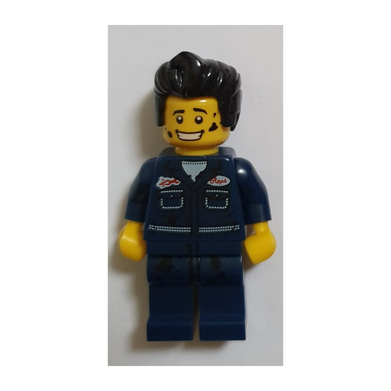 fig-000932 – Mechanic