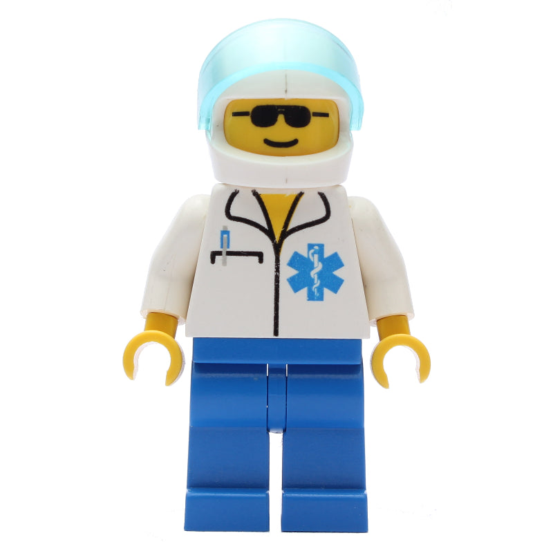 fig-001033 – Doctor, White Shirt with Star of Life Logo, White Helmet with Visor, Sunglasses