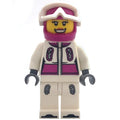 fig-001216 – Snowboarder