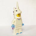 fig-001317 – Unicorn Girl