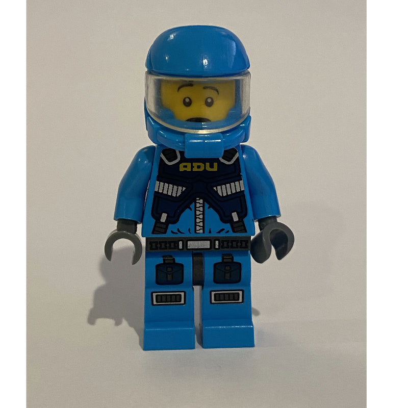 fig-001342 – ADU Soldier, Snarl / Surprised, Dark Bluish Gray Hips