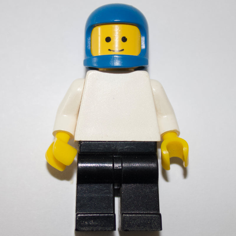 fig-001381 – Man, Plain White Torso, Black Legs, Blue Helmet