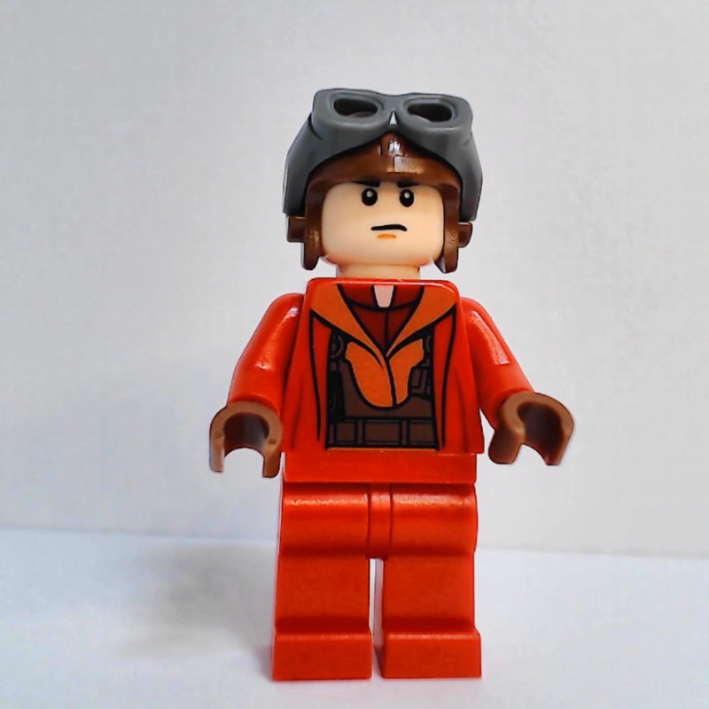 fig-001416 – Naboo Fighter Pilot, Red Uniform