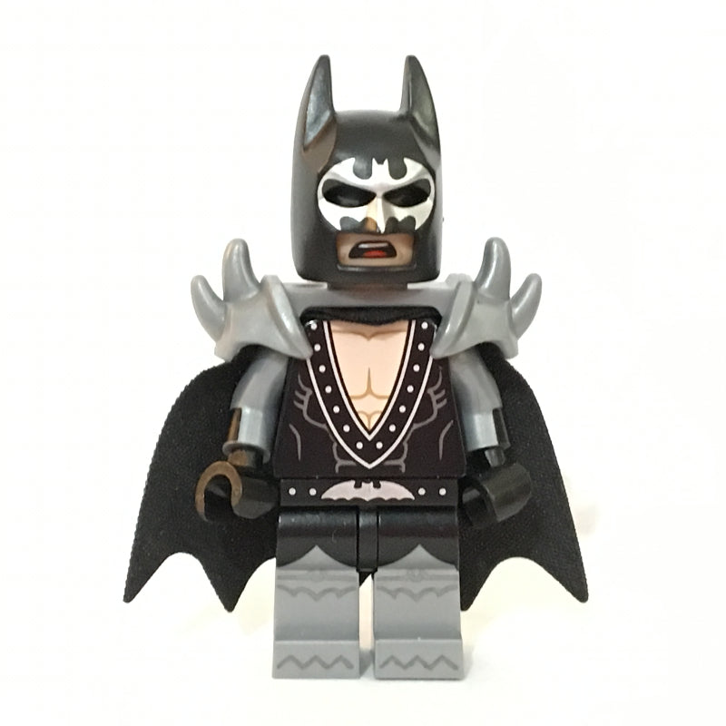 fig-001509 – Batman, Glam Metal Outfit (CMF)