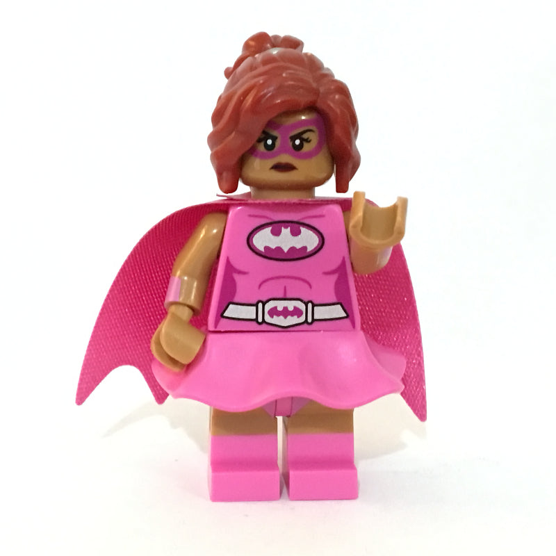 fig-001526 – Batgirl, Dark Pink Suit