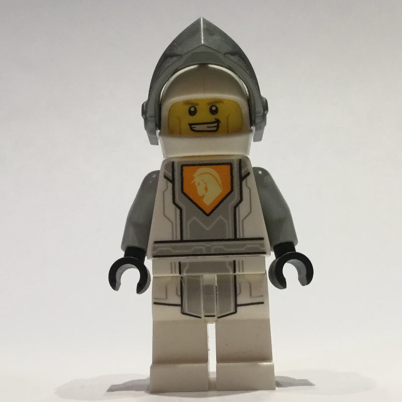 fig-001567 – Lance Richmond in Battle Suit Outfit