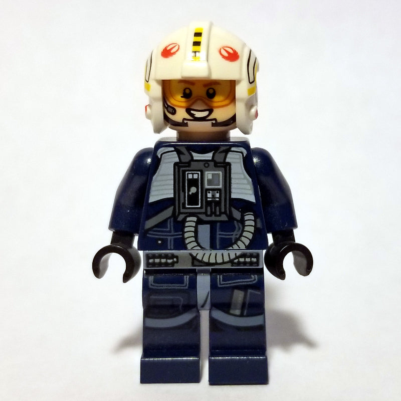 fig-001583 – Rebel Pilot Y-wing, Dark Blue Flight Suit, Red Rebel Insignia on Helmet