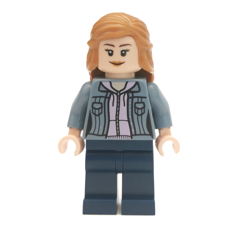 fig-001626 – Hermione Granger, Jacket over Pink Hoodie (Dimensions)