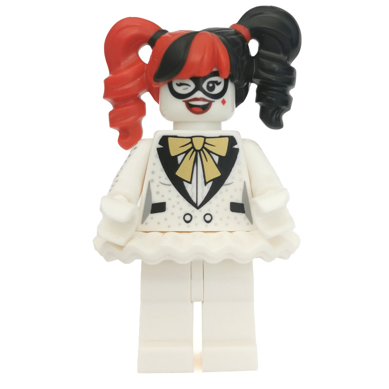 fig-001695 – Harley Quinn in Disco Outfit (CMF)