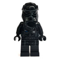 fig-001715 – TIE Pilot, First Order, Three White Lines on Helmet