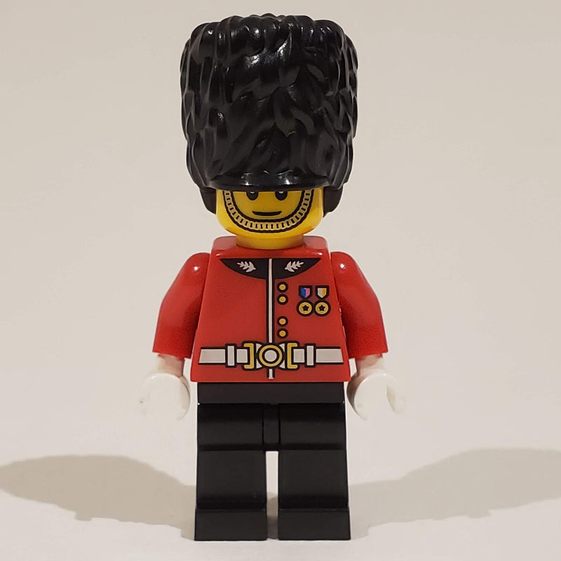 fig-001724 – Royal Guard, White Hands