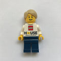 fig-001779 – Man, LEGO House 'Home of the Brick'