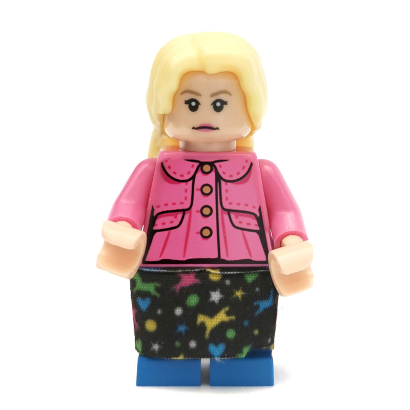 fig-001825 – Luna Lovegood, Dark Pink Jacket, Cloth Skirt