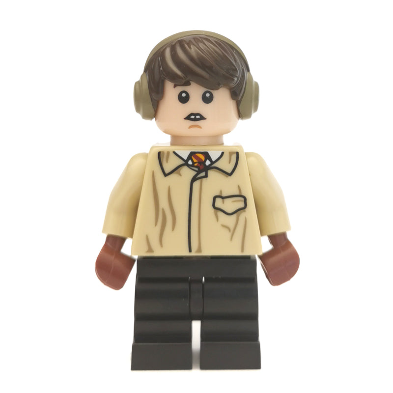 fig-001826 – Neville Longbottom, Tan Shirt, Headphones, Medium Legs (CMF)