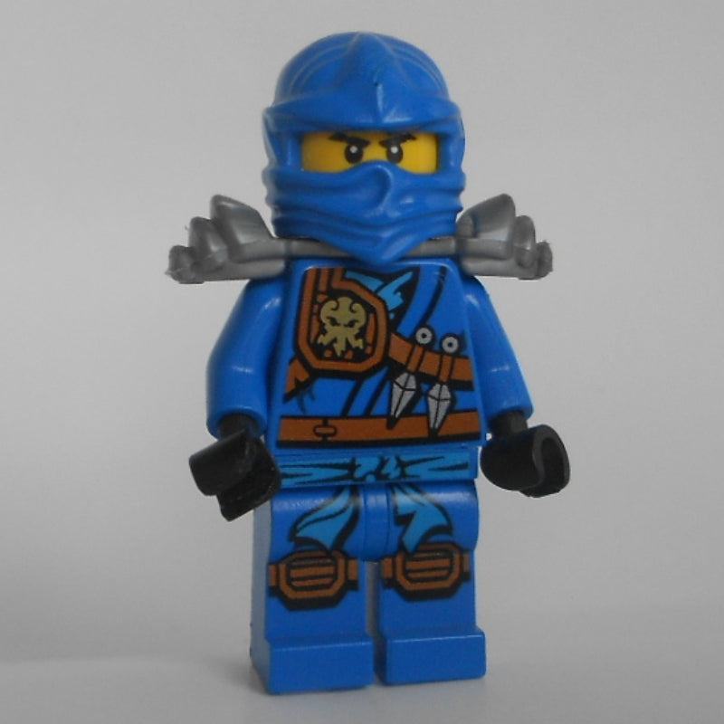 fig-001867 – Jay with Shoulder Armor (Skybound)