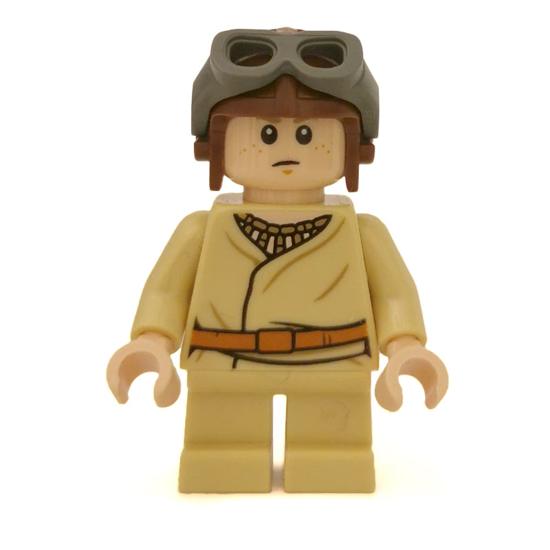 fig-001913 – Anakin Skywalker, Child, Reddish Brown Helmet