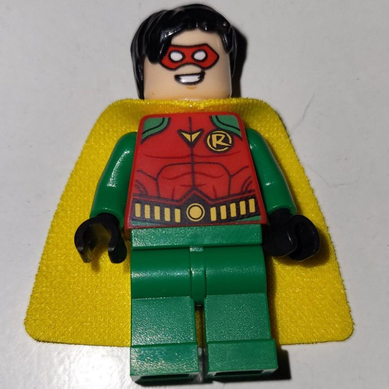 fig-001991 – Robin with Red Eyemask (Jason Todd)