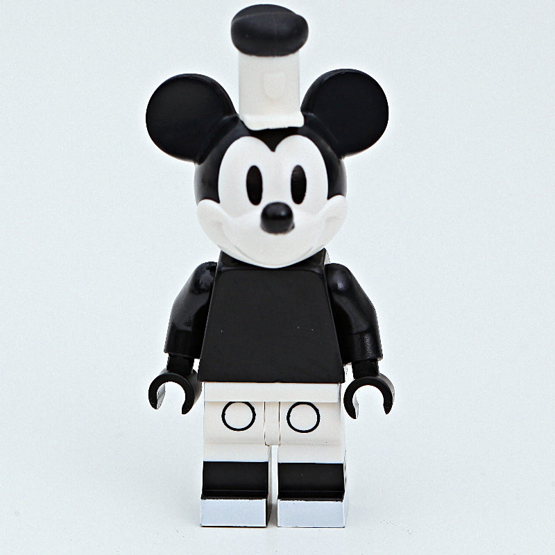 fig-001993 – Mickey Mouse, Classic Black and White, Black Boots (CMF)
