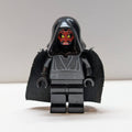fig-002053 – Darth Maul, Black Hood and Cape, Pouch on Belt