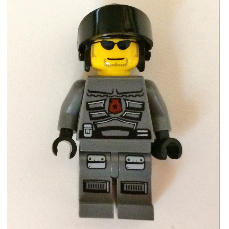 fig-002279 – Space Police III - Officer