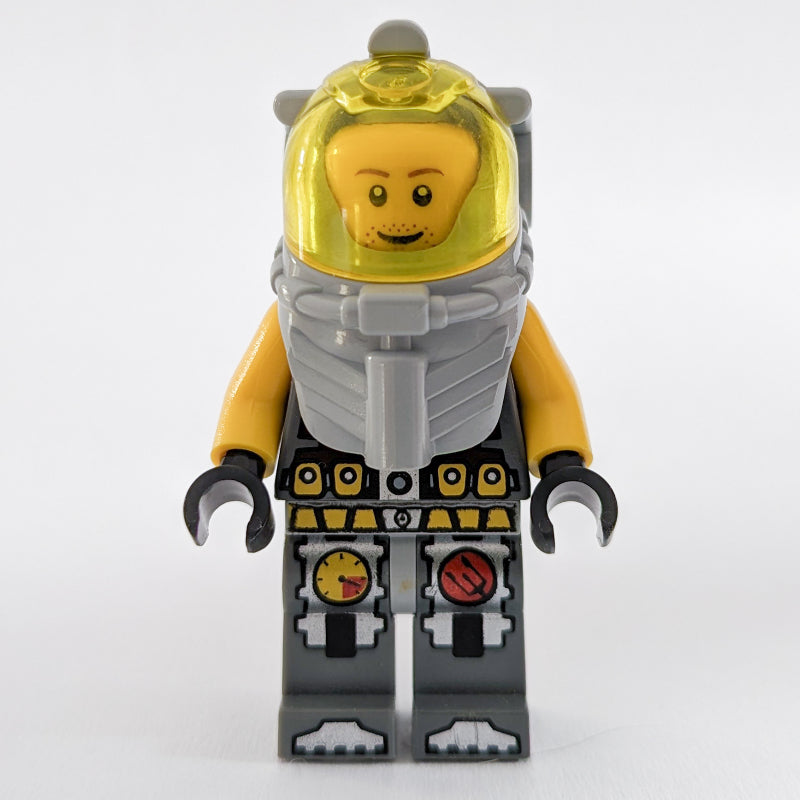 fig-002459 – Lance Spears, Trans-Yellow Visor