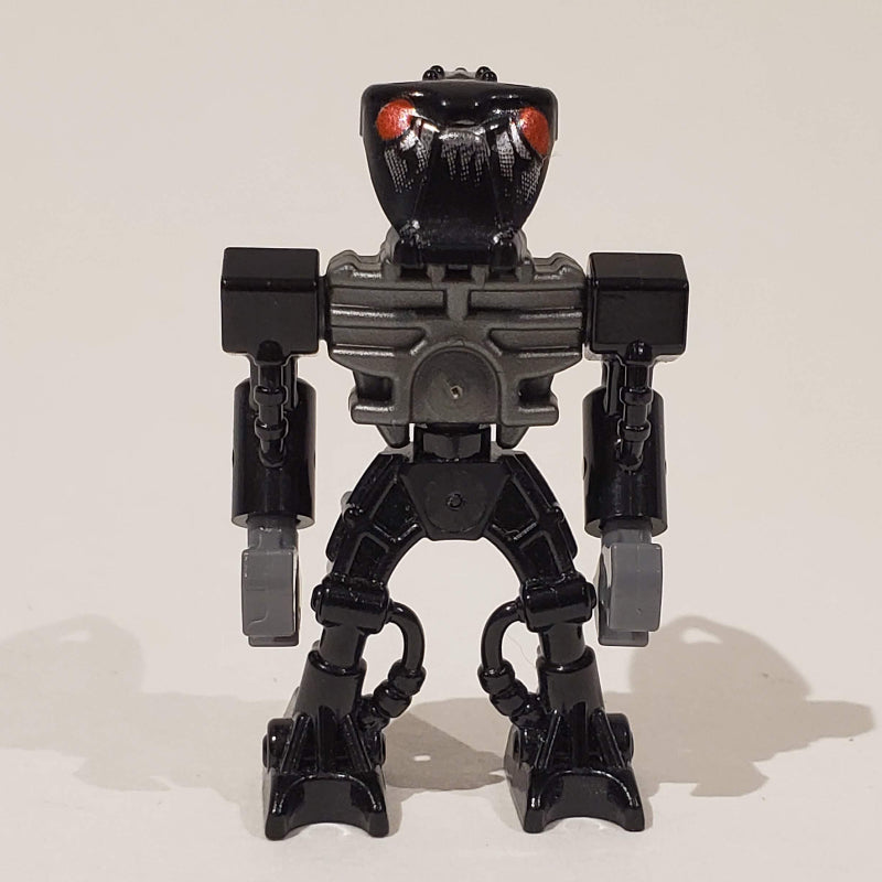 fig-002494 – Barraki Mantax with Pearl Dark Gray Torso