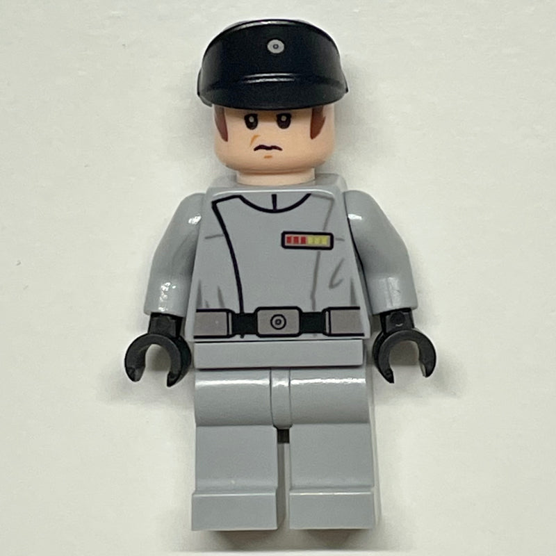 fig-002526 – Imperial Officer, Light Bluish Gray Uniform, Black Hat