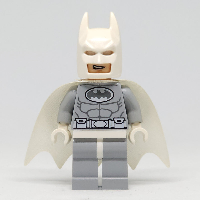 fig-002537 – Batman, Light Bluish Gray Suit, White Cape and Cowl (Arctic Batman)