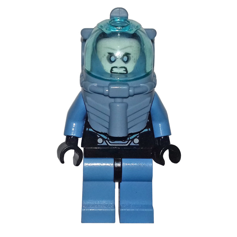 fig-002538 – Mr. Freeze with Diver Helmet