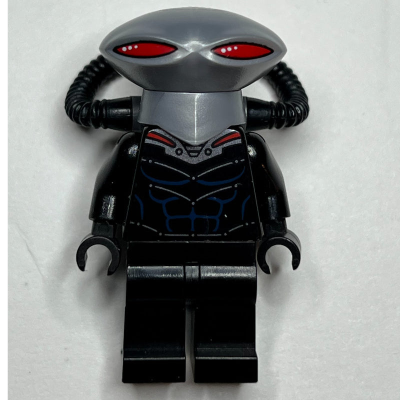 fig-002539 – Black Manta (David Hyde) with Flat Silver Helmet
