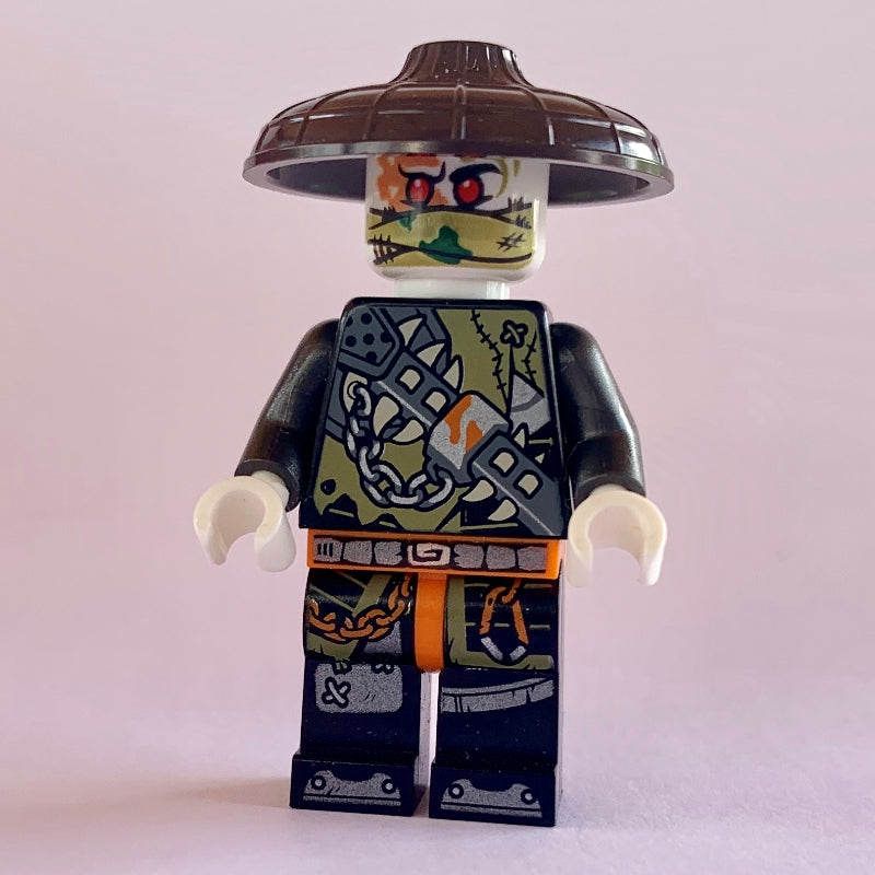 fig-002905 – Dragon Hunter with Dark Brown Hat
