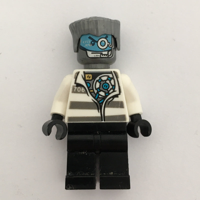 fig-002969 – Zane in Prison Outfit