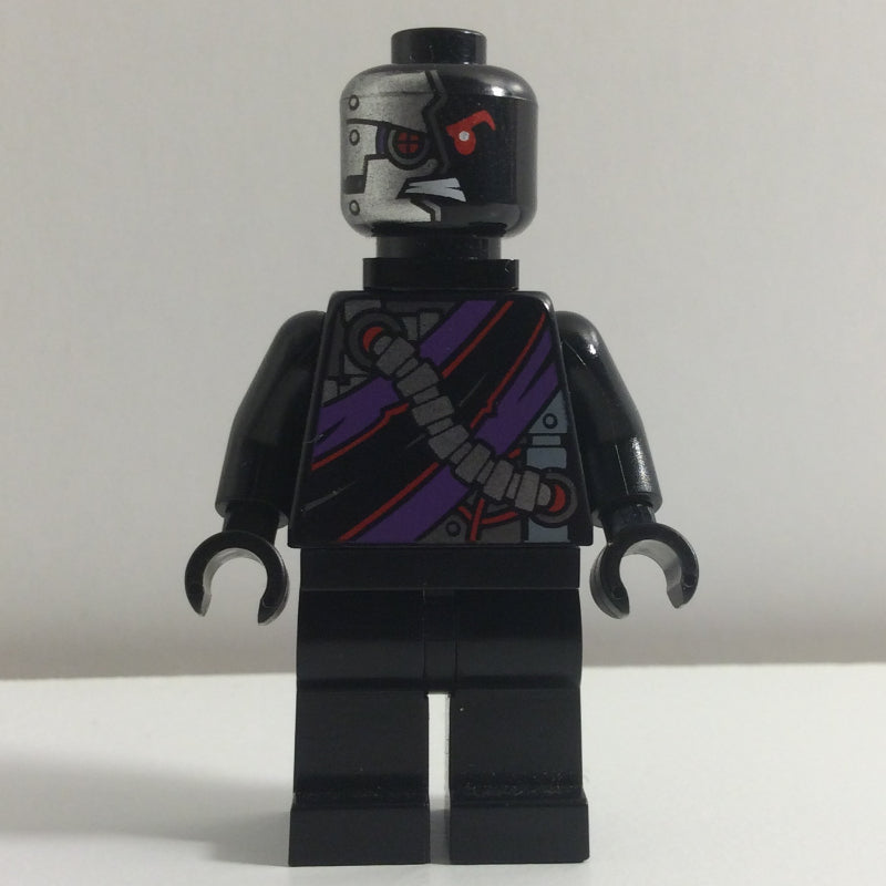 fig-003003 – Nindroid Drone with Neck Bracket