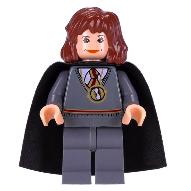 fig-003084 – Hermione Granger, Gryffindor Sweater with Time Turner, Cape