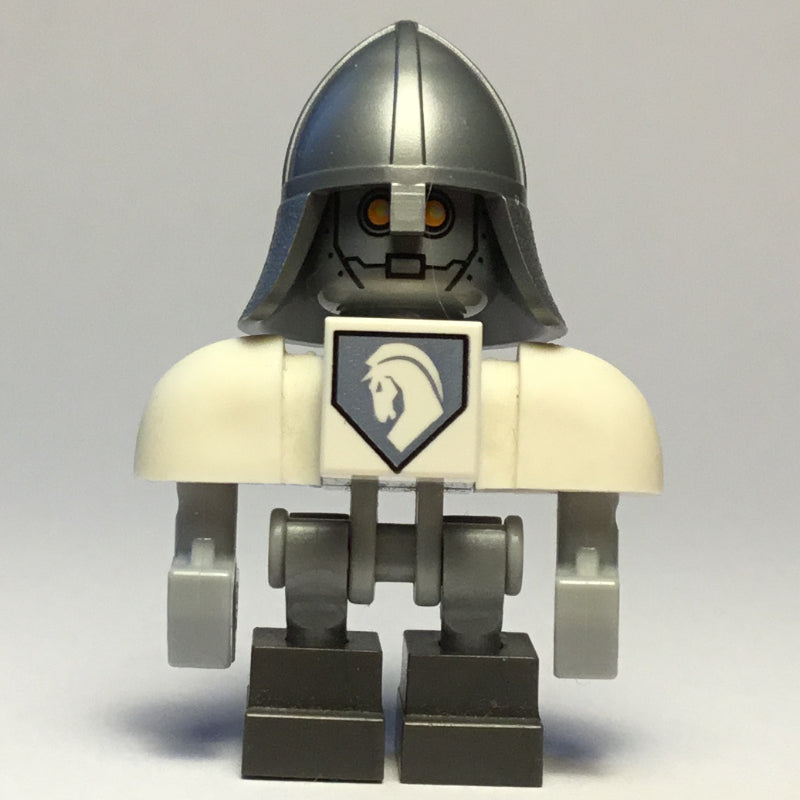 fig-003202 – Lance Bot with Silver Helmet