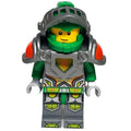 fig-003208 – Aaron Fox with Flat Silver Visor and Armor