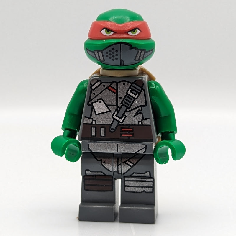 fig-003343 – Raphael with Dark Gray Outfit