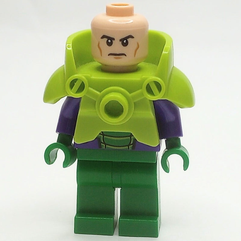 fig-003424 – Lex Luthor with Green Legs and Shoulder Armor