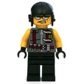 fig-003460 – Viper with Knife on Vest