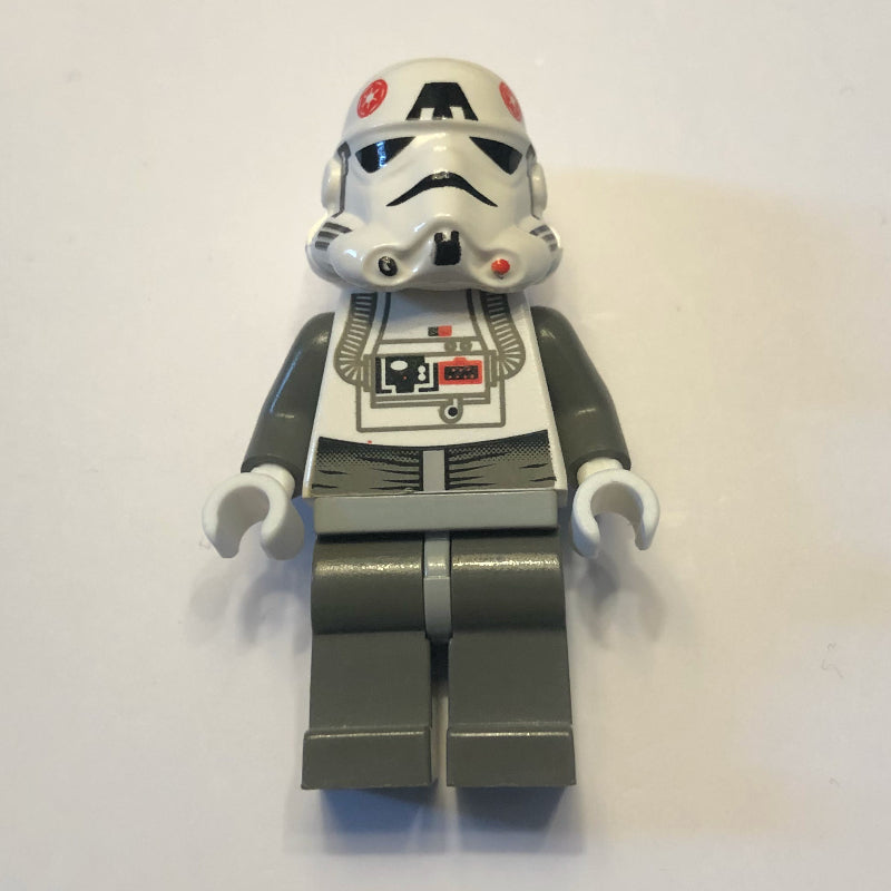 fig-003525 – AT-AT Driver, White Uniform, Plain Yellow Head