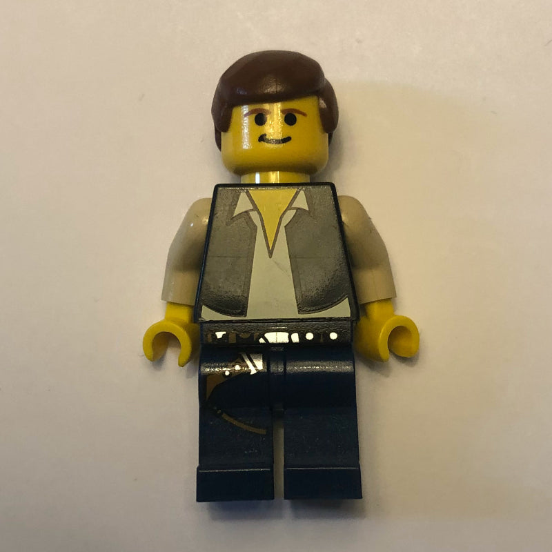 fig-003531 – Han Solo, Black Vest, Yellow Skin, Dark Blue Legs