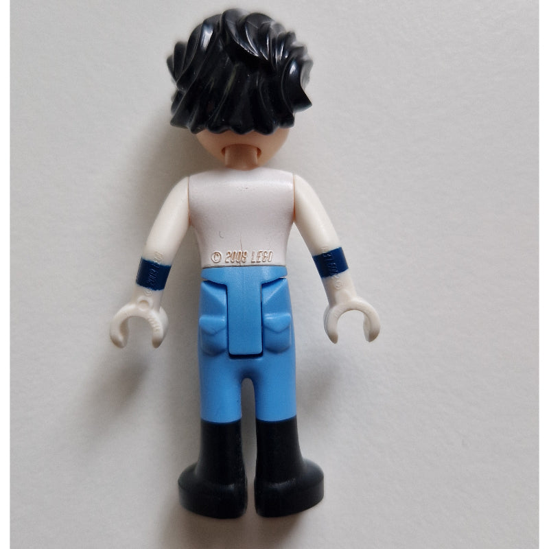 fig-003589 – Prince Eric - White Uniform