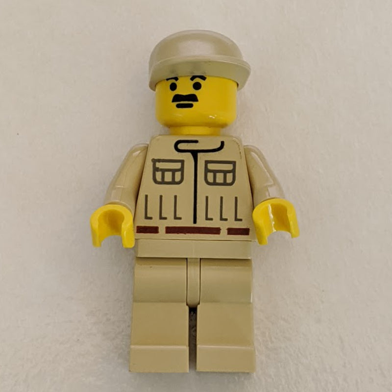 fig-003630 – Rebel Technician / Ground Crew, Yellow Skin, Small Moustache